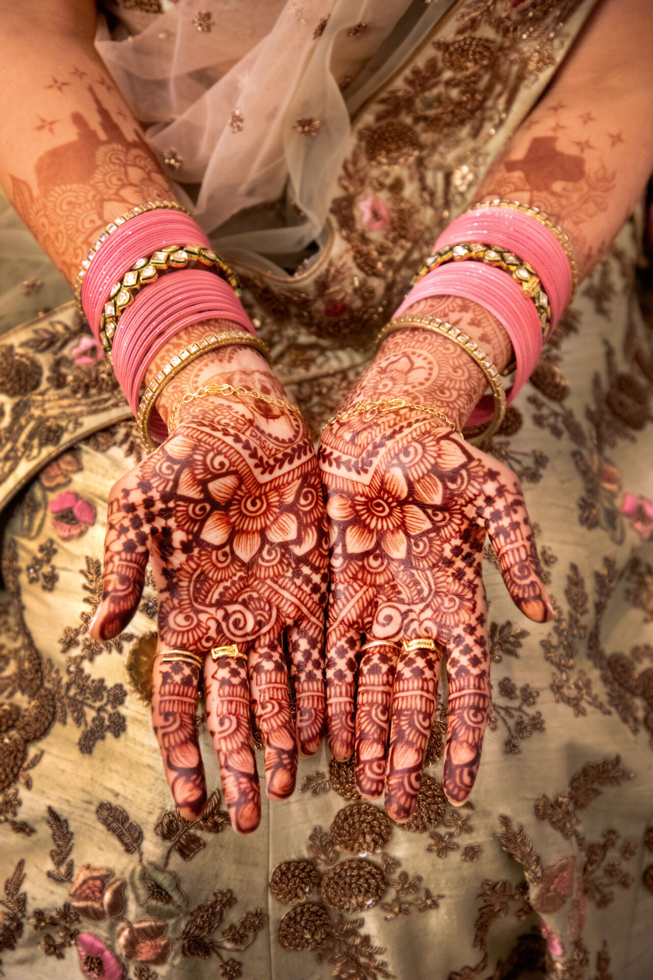 Hands of a South Asian Wedding bride by Astrapia Photography